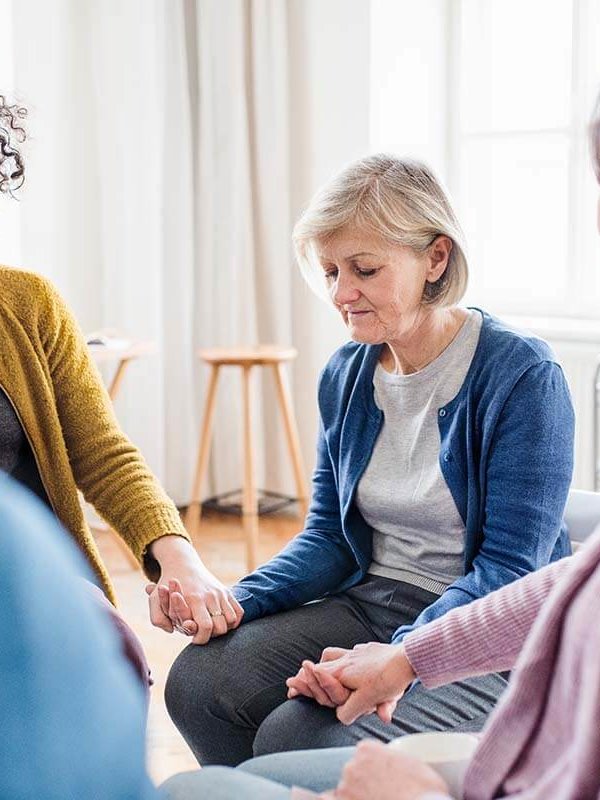 overcome alcohol addiction at a women's alcohol addiction treatment center